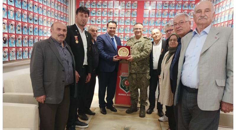 GARNİZON VE ASKERİ VETERİNER KOMUTANIMIZDAN ZİYARET