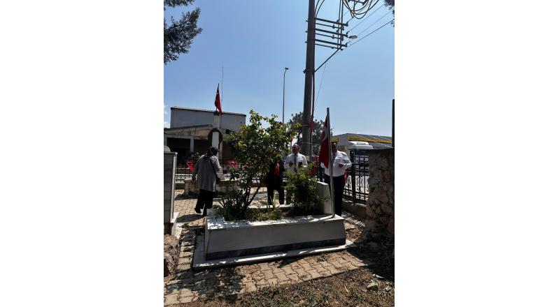 ŞEHİDİMİZ ÖZCAN YAŞAR IN ANNESİNİ ZİYARET