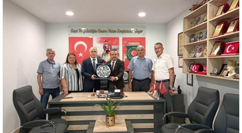 DSİ BÖLGE MÜDÜRÜ MURAT ŞAYAN GAZİ VE ŞEHİT AİLELERİ DERNEĞİNİ ZİYARET ETTİ