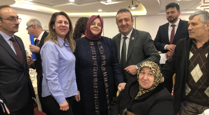 BAKAN ZEHRA ZÜMRÜT SELÇUK ŞEHİT AİLELERİ İLE BİR ARAYA GELDİ