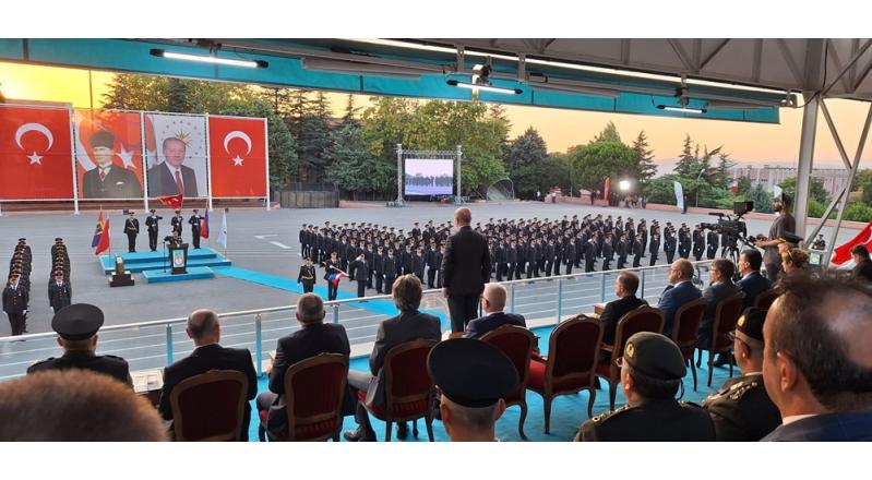 IŞIKLAR JANDARMA ASTSUBAY MESLEK YÜKSEKOKULUNDA MEZUNİYET TÖRENİ DÜZENLENDİ.