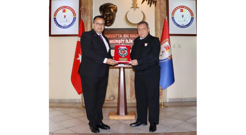 IŞIKLAR JANDARMA MESLEK YÜKSEK OKULU KOMUTANIMIZI ZİYARET