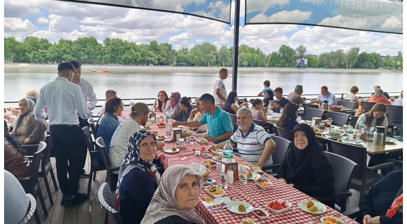 ŞEHİTLERİMİZİN EMANETLERİ VE KAHRAMAN GAZİLERİMİZLE TARİHE YOLCULUK 