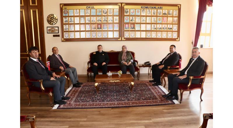 IŞIKLAR JANDARMA MESLEK YÜKSEK OKULU KOMUTANIMIZI ZİYARET