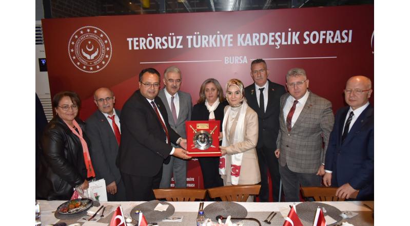 AİLE VE SOSYAL HİZMETLER BAKANIMIZLA AKŞAM YEMEĞİ.