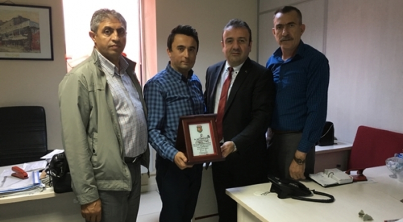 GAZİ’ YE  PLAKET