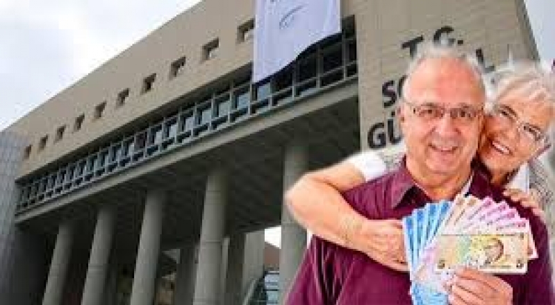 SGK AÇIKLADI ! EMEKLİ MAAŞLARI BAYRAMDAN ÖNCE YATACAK