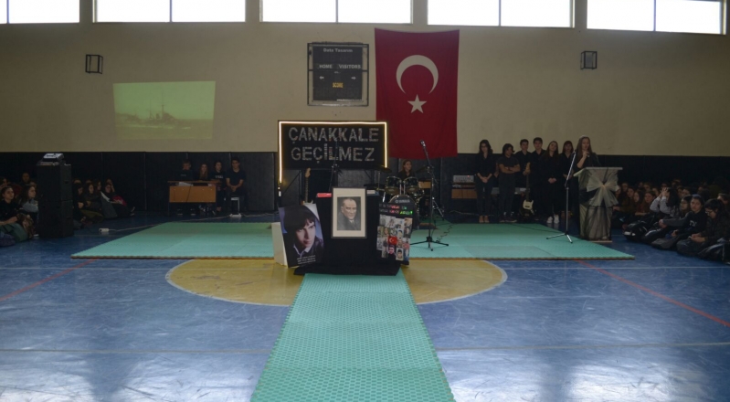 TURHAN TAYAN ANADOLU LİSESİNİN 18 MART ETKİNLİĞİ